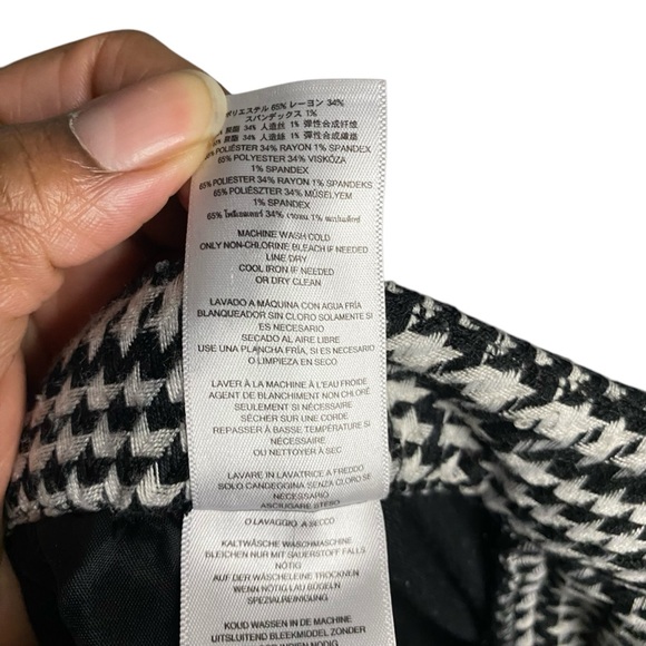 Michael Michael Kors Women’s Geometric Stretch Pant-Black/White - Picture 8 of 11